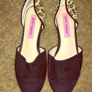 Betsey Johnson Flats